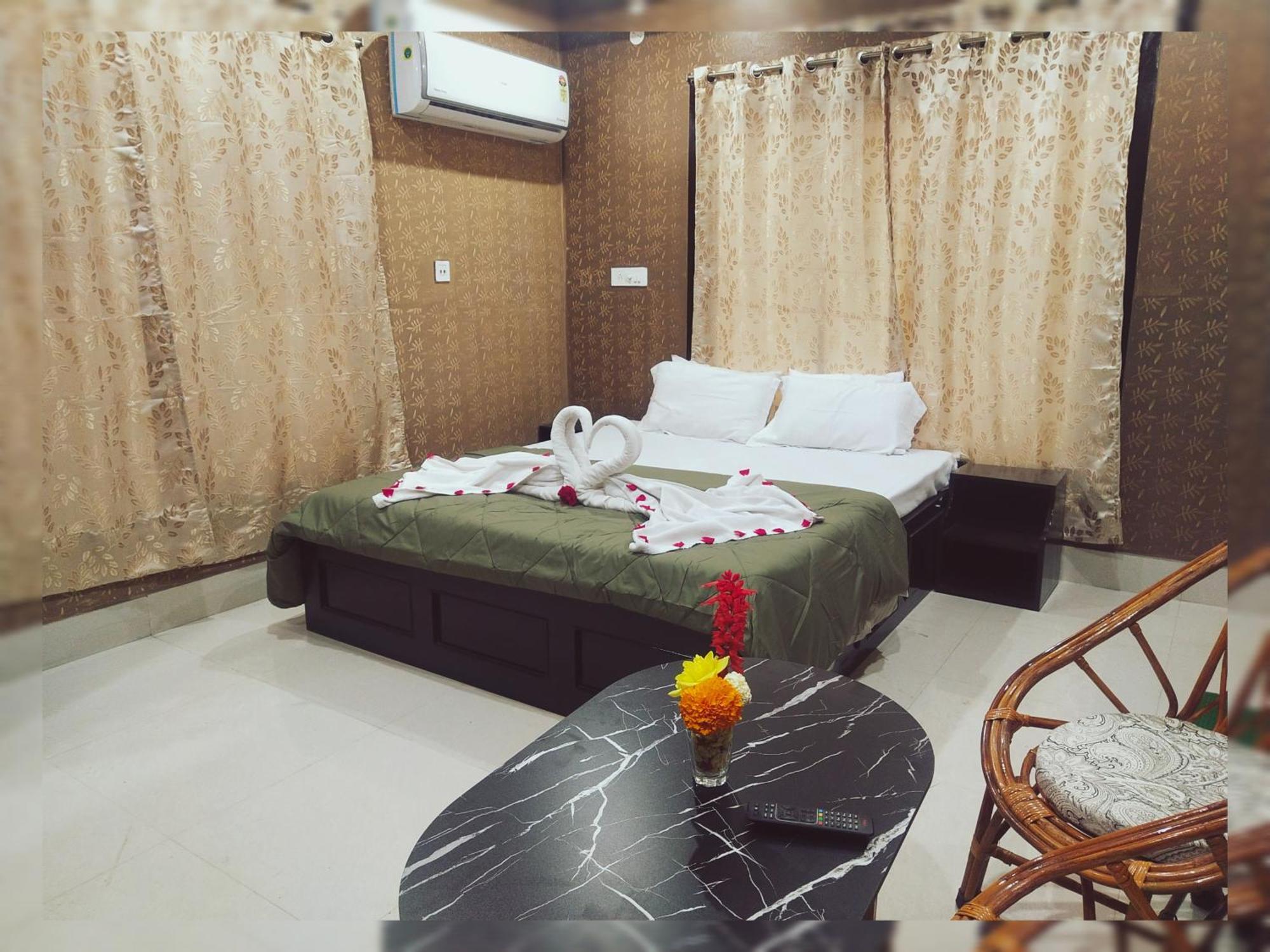 Charulata Residency Hotel Bolpur Kültér fotó